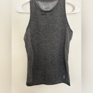 Women’s graphite salta-seamless tank size S